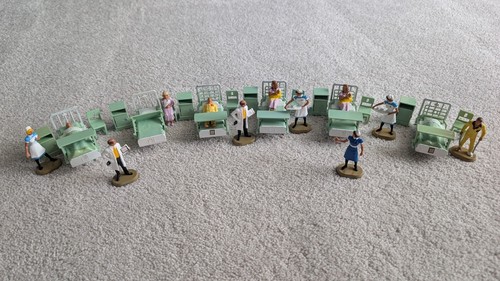 Britains hospital set 1983 - britains,