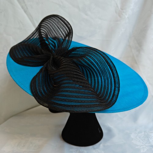 Turquoise black bow - bow, brim