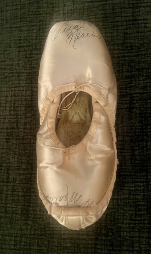 Sara mearns signed - sara, shoes