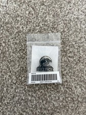 Supreme SS24 Wave Pin Badge -