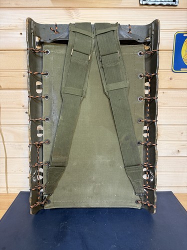 Vintage army pack - us, board