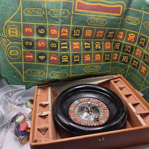 Vintage roulette wheel - vintage,