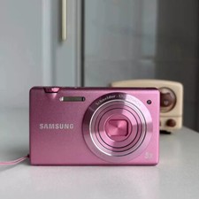 Samsung MV800 Flip-out Touch