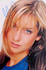 LOUISE REDKNAPP AUTOGRAPHED A4