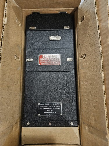 Ww2 signal corps radio - ww2,
