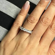 2 CT Round Cut Moissanite Full