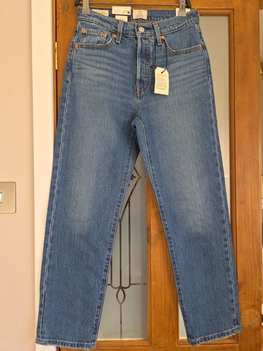 Bnwt ladies levi 501 - ladies,