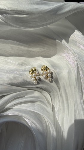 Grape shaped natural pearl - grape-shaped,