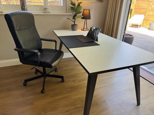 Black leather executive office - executive,
