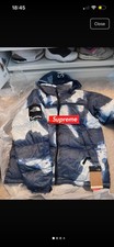 North Face X supreme nupste