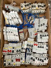 60 Square D  Shneider  Wylex