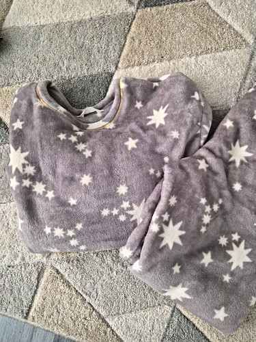 Grey white star - m&s,