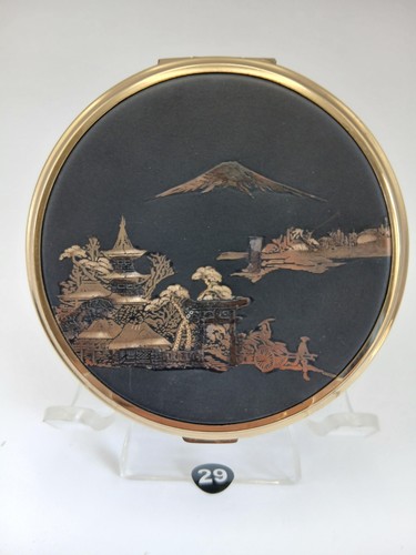 Beautiful vintage powder - beautiful,