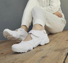 Nike WMNS Air Rift Breathe