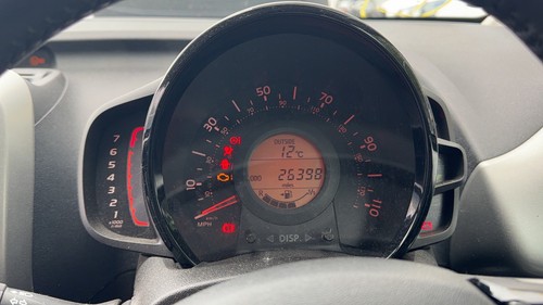 Toyota aygo vvt - x-play, mk2