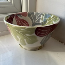 EMMA BRIDGEWATER POTTERY  - SMALL  BOWL PINK & RED FIGS 30 YEARS BACKSTAMP