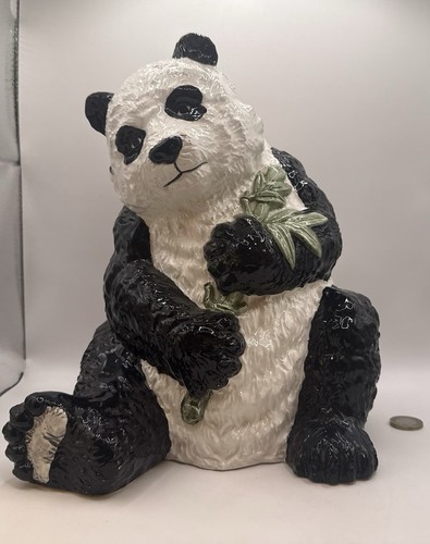 Beswick panda holding bamboo - beswick,