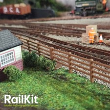 OO Gauge Freestanding Fencing