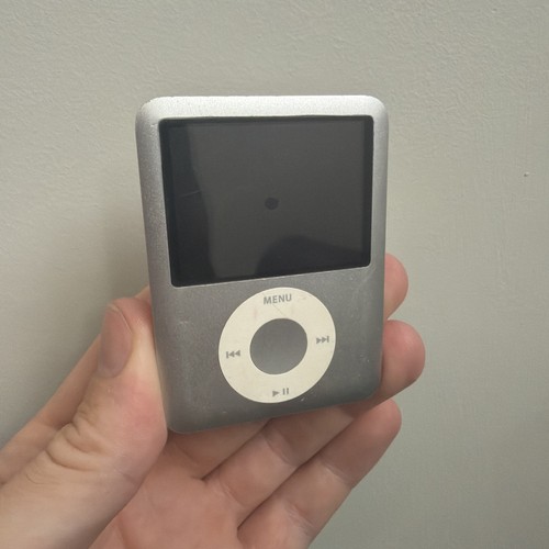 Apple ipod nano 3rd generation - apple,