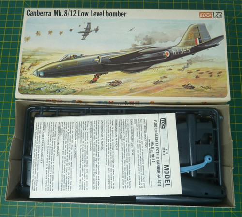 Frog f203 canberra - mk.8/12, low