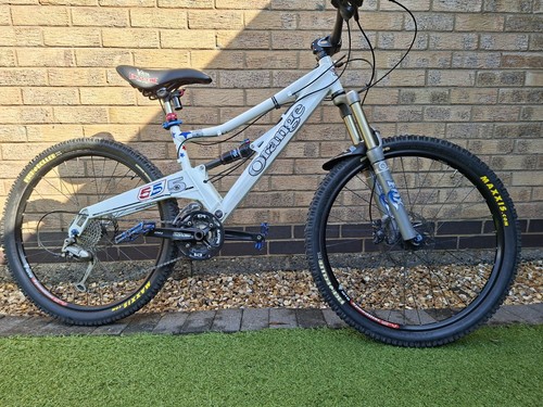 Orange five 2010 - ,