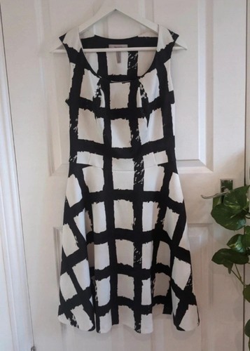 Pepperberry black white - pepperberry, &