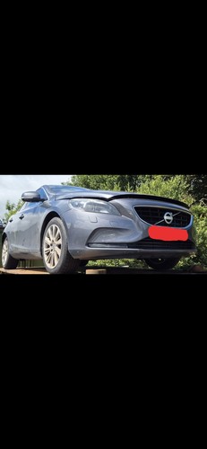 Volvo v40 breaking - volvo,