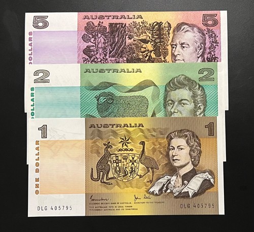Set australian paper - of,