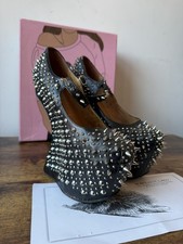 Jeffrey Campbell Icon