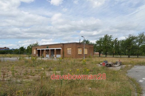 Photo derelict buildings on - photo,