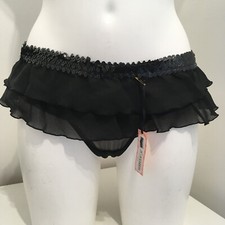 Black ruffle skirted thong