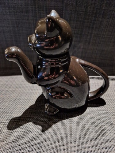 Vintage black glossy cat - vintage,