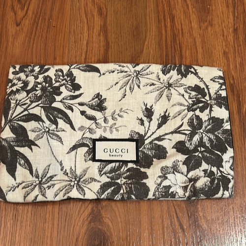 Gucci bloom floral pouch - bloom, y3