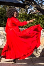 PLUS SIZE Bella Donna Dress