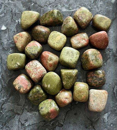 Tumbled stones natural crystal - natural,