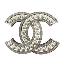 Chanel Women's CC Logo Pear