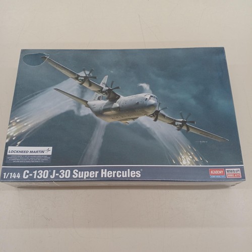 130j30 super hercules - 130j30, model