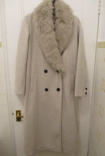 Peacocks coat with - with, detachable