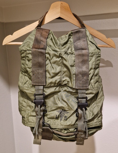 Vtg military usgi m17 medical - vtg,