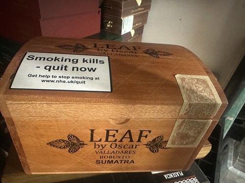 Empty cigar box - empty, x1