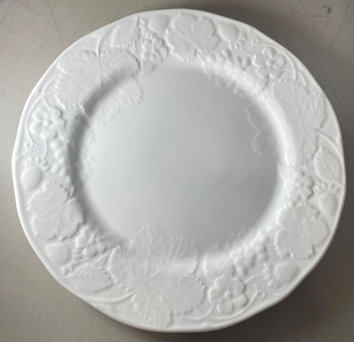 Wedgwood strawberry and vine - strawberry,