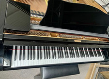 Yamaha baby grand piano - grand,