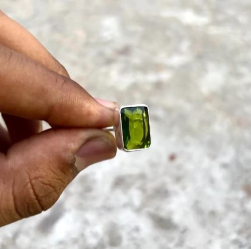 Peridot quartz gemstone ring - peridot,
