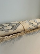 2 x Beautiful Hessian-style Patterned Table Runners