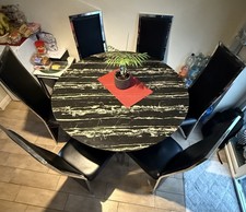 Marbled Top 6 Seater Round Black Dinning Table Set. Excellent Condition