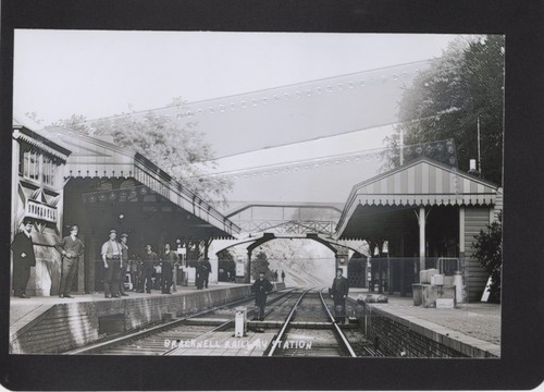 Bracknell railway station - bracknell,