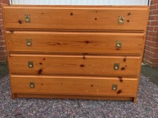 Solid Pine Bedroom Furniture Set .