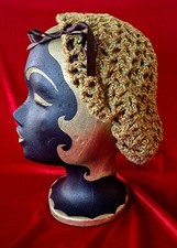 Hand crocheted hair snood with ribbon. 1940s vintage events. One size.