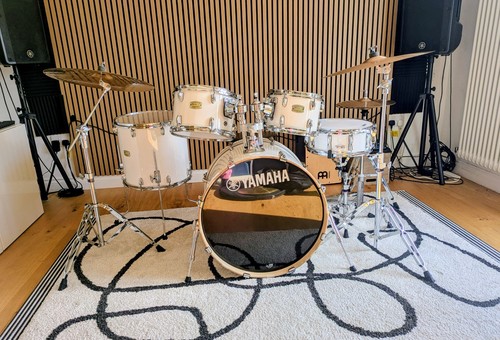 Yamaha acoustic drum kit white - yamaha,