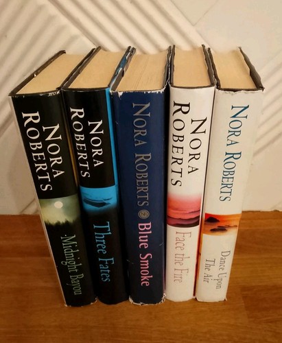 Book bundle x5 nora - -,